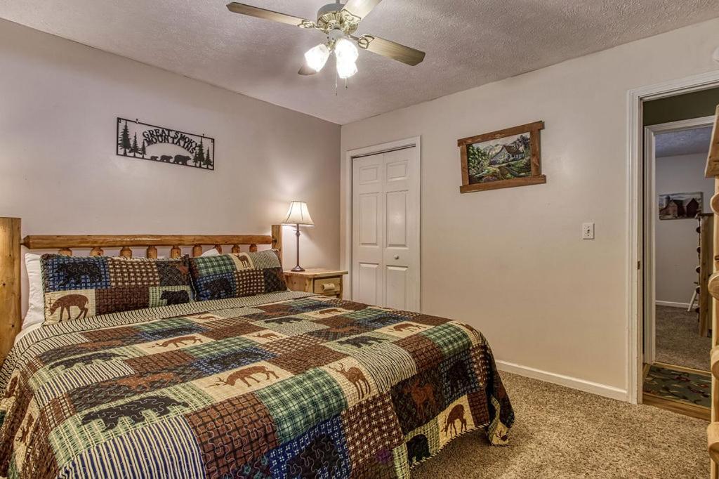 River Song, Near River, Hot Tub, Foosball, Wifi 1089 Free Tickets Each Paid Day, Dollywood And More Sevierville Dış mekan fotoğraf