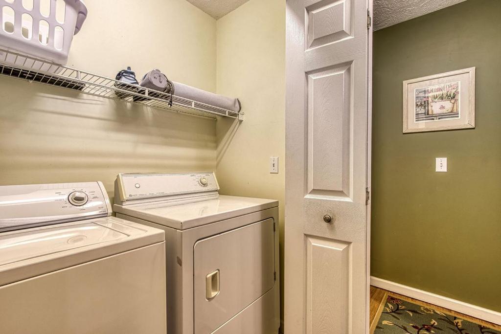 River Song, Near River, Hot Tub, Foosball, Wifi 1089 Free Tickets Each Paid Day, Dollywood And More Sevierville Dış mekan fotoğraf